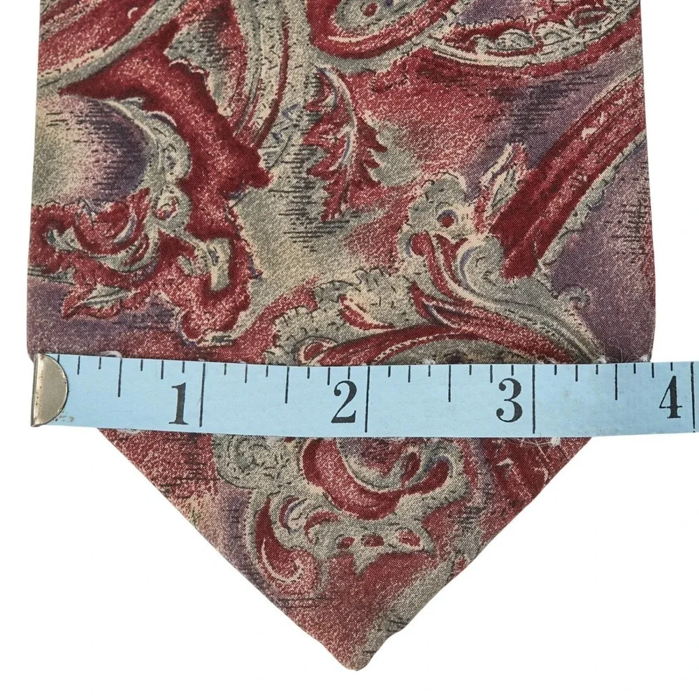 Karl Lagerfeld Vintage Men's Silk Necktie USA Designer Maroon‎ Purple Paisley